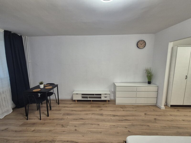 Basarabia cu Nicolae Grigorescu, pe Nicolae Sebe, 10 minute metrou,