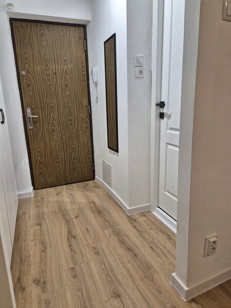 Basarabia cu Nicolae Grigorescu, pe Nicolae Sebe, 10 minute metrou,