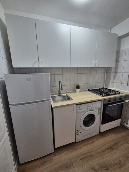 Basarabia cu Nicolae Grigorescu, pe Nicolae Sebe, 10 minute metrou,